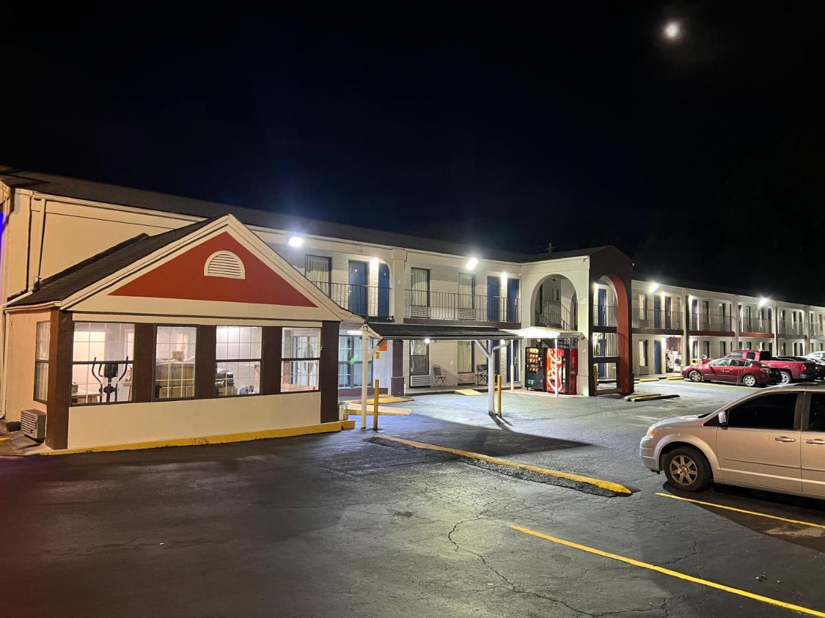 Scottish Inn Огаста Экстерьер фото